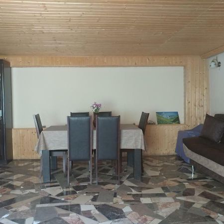 Lali'S Guest House In Juta Exterior photo